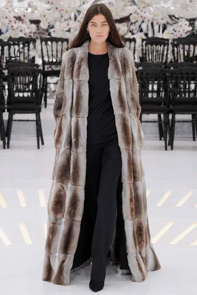 Look 24